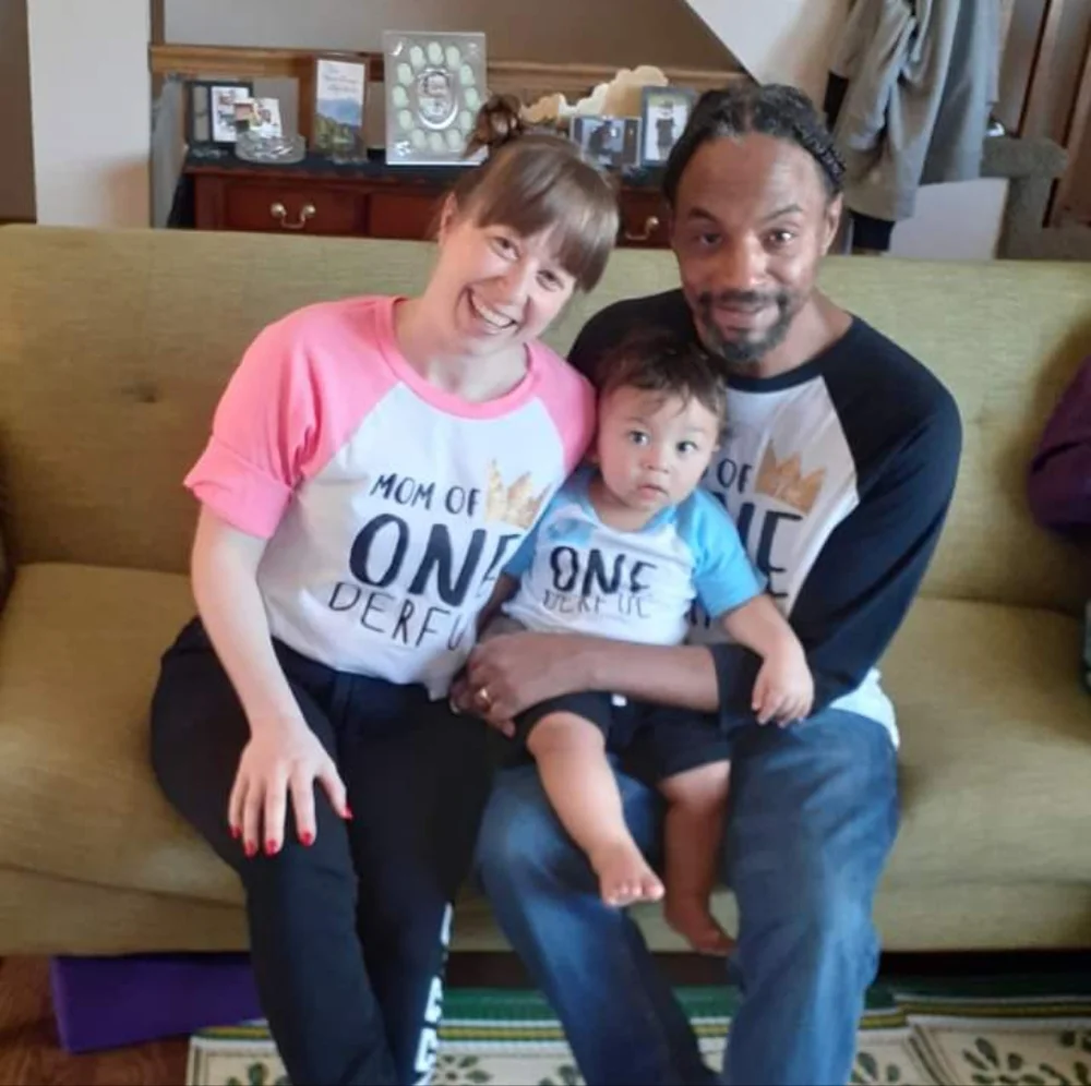 🤑 Dad and Mom of Mr. ONEderful shirts! - Picture 4 of 8
